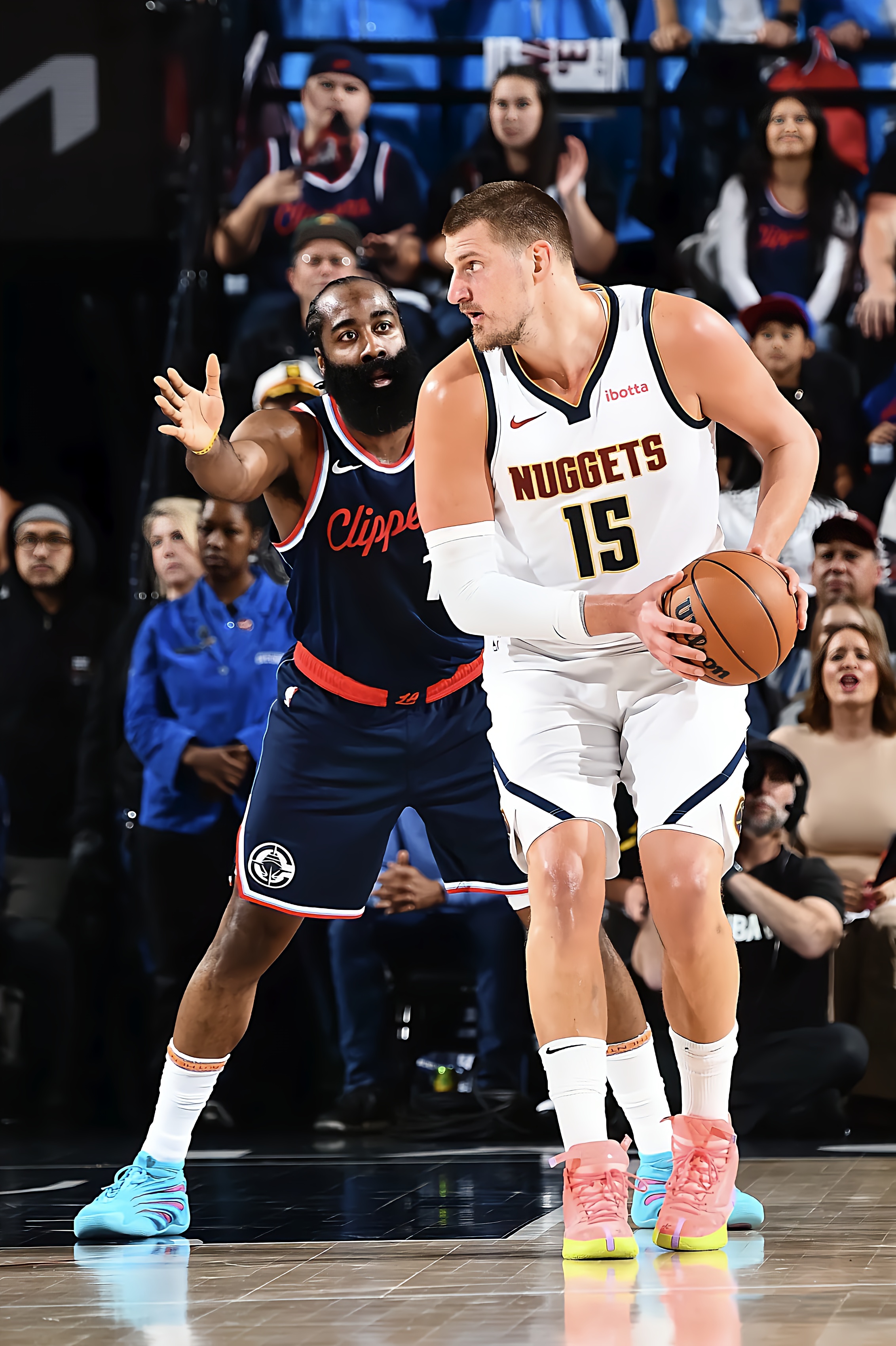 NBA季后赛赛程吃紧，上海申花清晨遗憾出局，媒体盛赞，团队化学反应显著的简单介绍