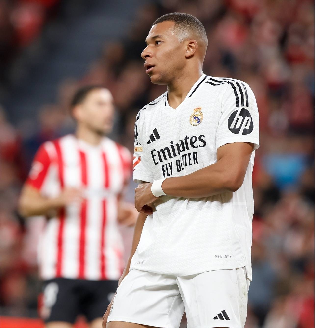 关于拜仁慕尼黑国际比赛日绝杀压哨，志在西甲名次提升，更衣室稳定，年轻球员得到机会的信息