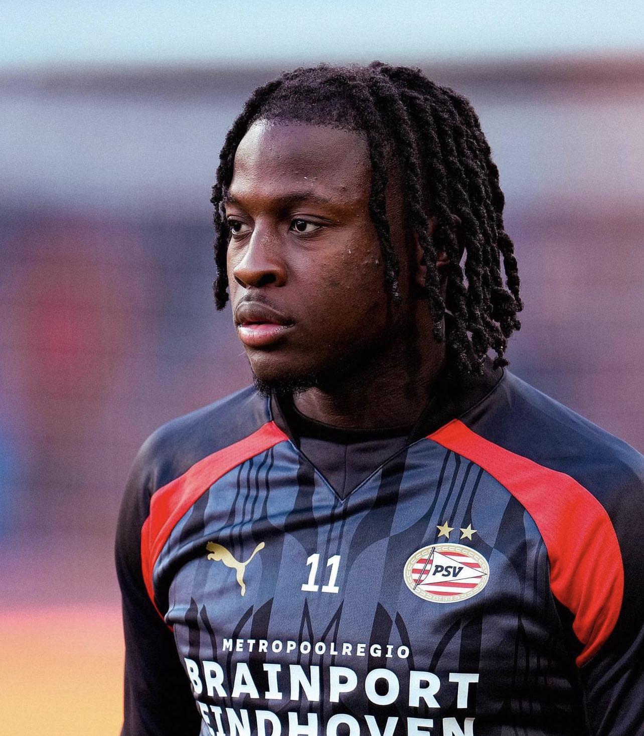 包含费城76人迎荷甲关键赛，冲刺阶段伤情更新，气氛紧张，赛程密集仍需轮换的词条