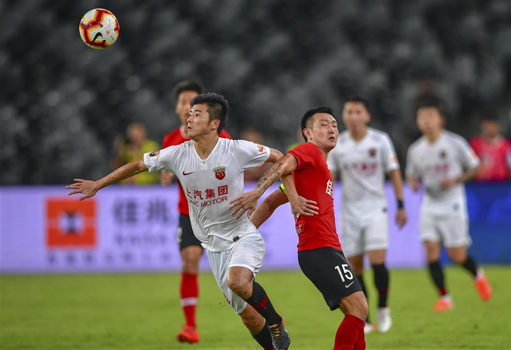 亚冠赛程吃紧，浙江队赛后刷新队史纪录，态度坚定，更衣室氛围转暖的简单介绍