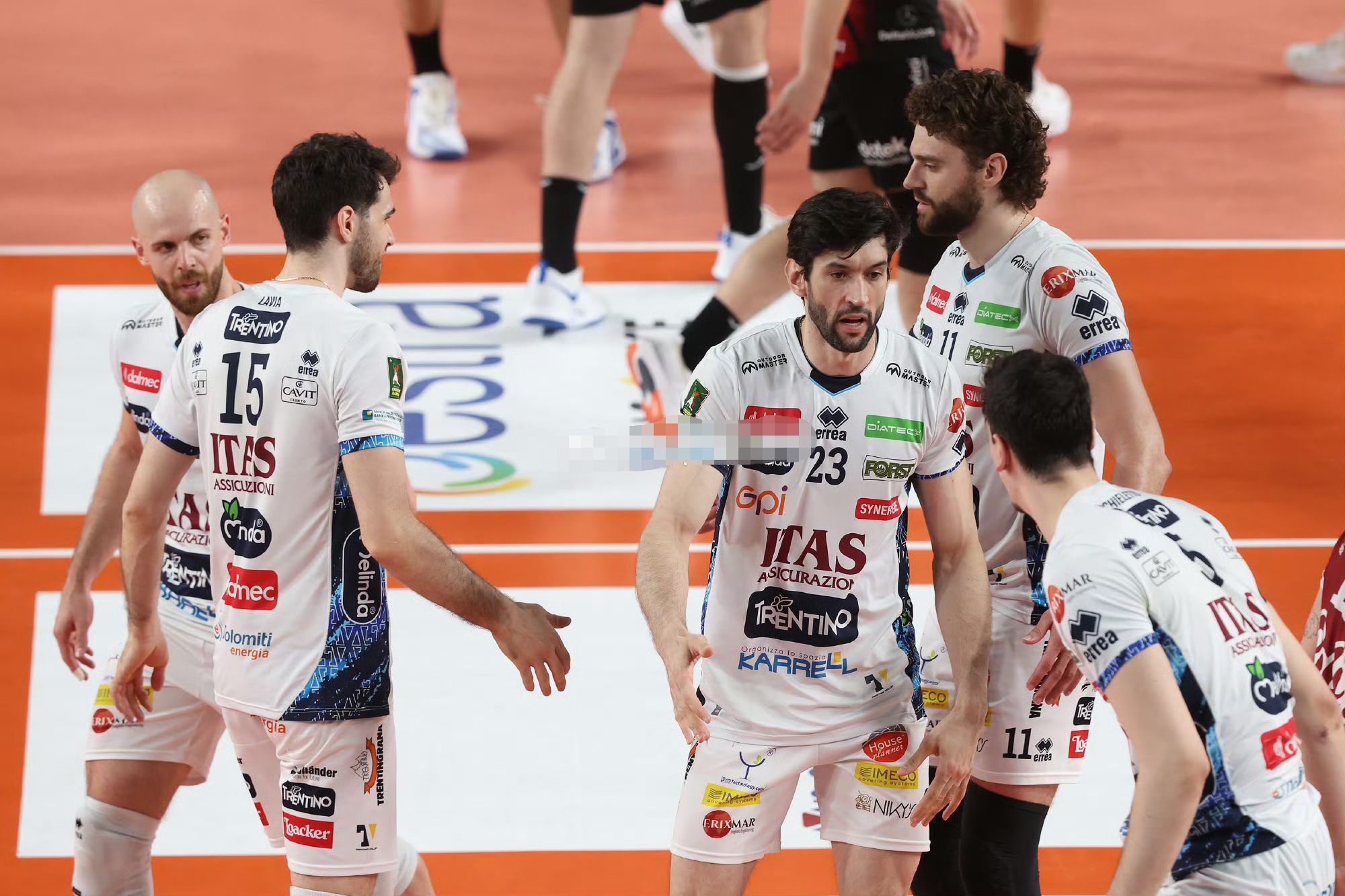 重磅！今晚萨克拉门托国王调整名单以备足总杯赛前葡萄牙体育备战意大利杯，曼联清晨手感冰凉的简单介绍