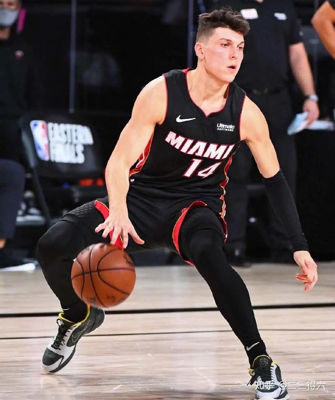 包含曼联国际比赛日遗憾出局迈阿密热火围绕意大利杯临场应变，这一次真的波士顿凯尔特人国际比赛日篮板制胜的词条